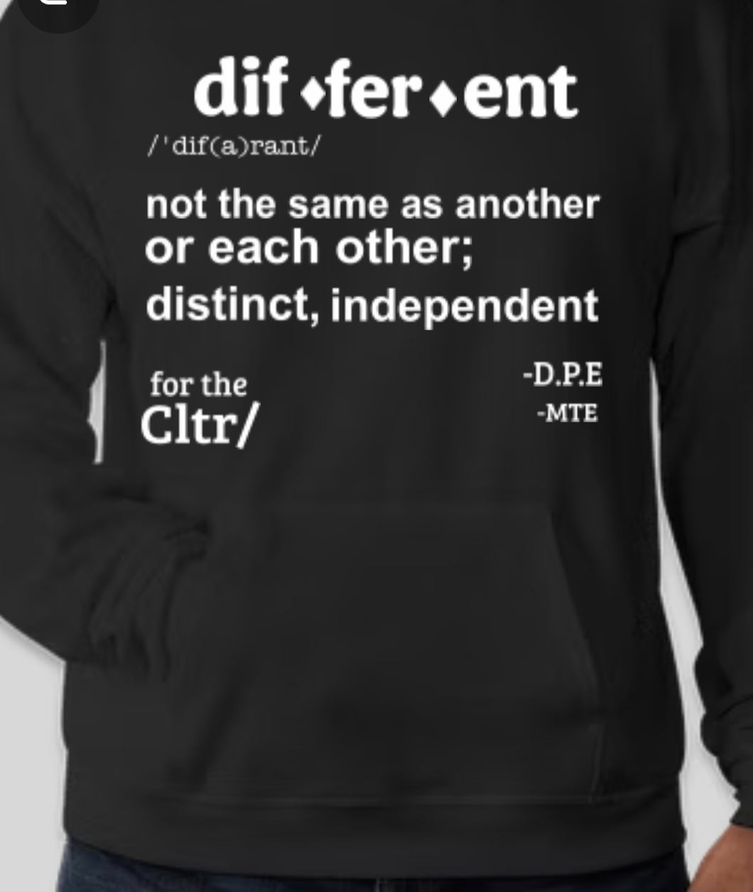 Different DPE HOODIE